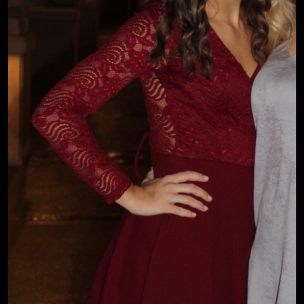 Burgundy/red long sleeve dress